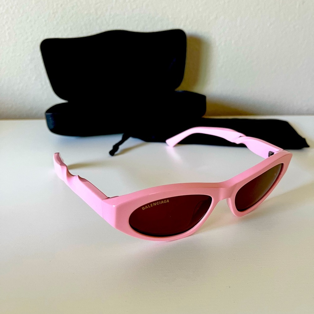 Balenciaga Pink Cat-EyeTwist Sunglasses BB0207S